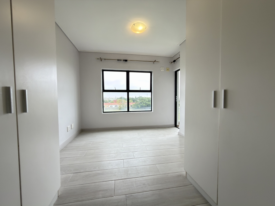1 Bedroom Property for Sale in Royal Ascot Western Cape